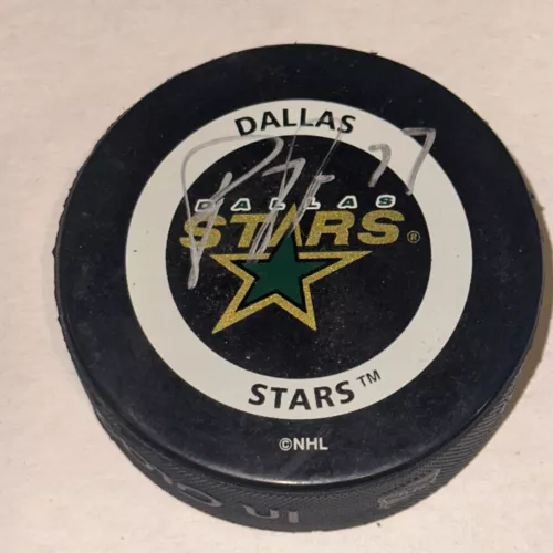 PIERRE TURGEON SIGNED DALLAS STARS OFFICIAL GAME PUCK BECKETT BAS COLLECTIBLE MEMORABILIA