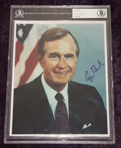 Pres GEORGE H.W. BUSH Signed 8 X 10 PHOTO BAS Beckett Auth & Encap AUTO Grade 10