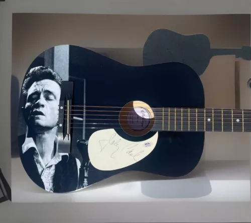 PSA/DNA JOHNNY CASH SIGNED AUTOGRAPHED CUSTOM GRAPHICS “I WALK THE LINE” GUITAR COLLECTIBLE MEMORABILIA