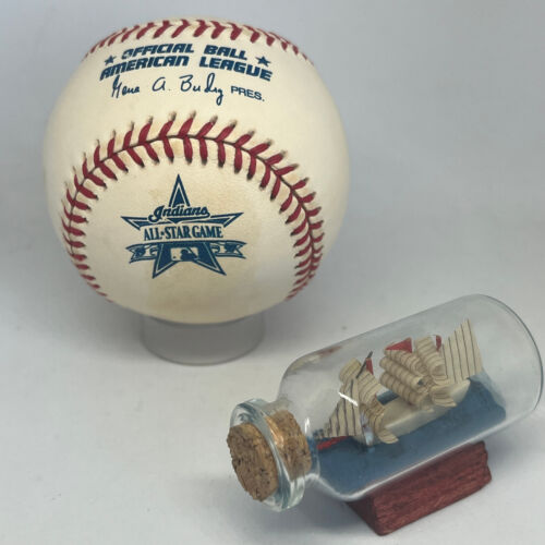 RAWLINGS OFFICIAL 1997 ALL STAR VARIANT LOGO BASEBALL UNSIGNED RARE INDIANS U315 COLLECTIBLE MEMORABILIA