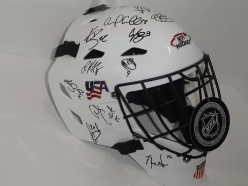 USA WOMEN’S HOCKEY NATIONAL TEAM SIGNED GOALIE MASK COYNE KNIGHT ROONEY US 1 COLLECTIBLE MEMORABILIA