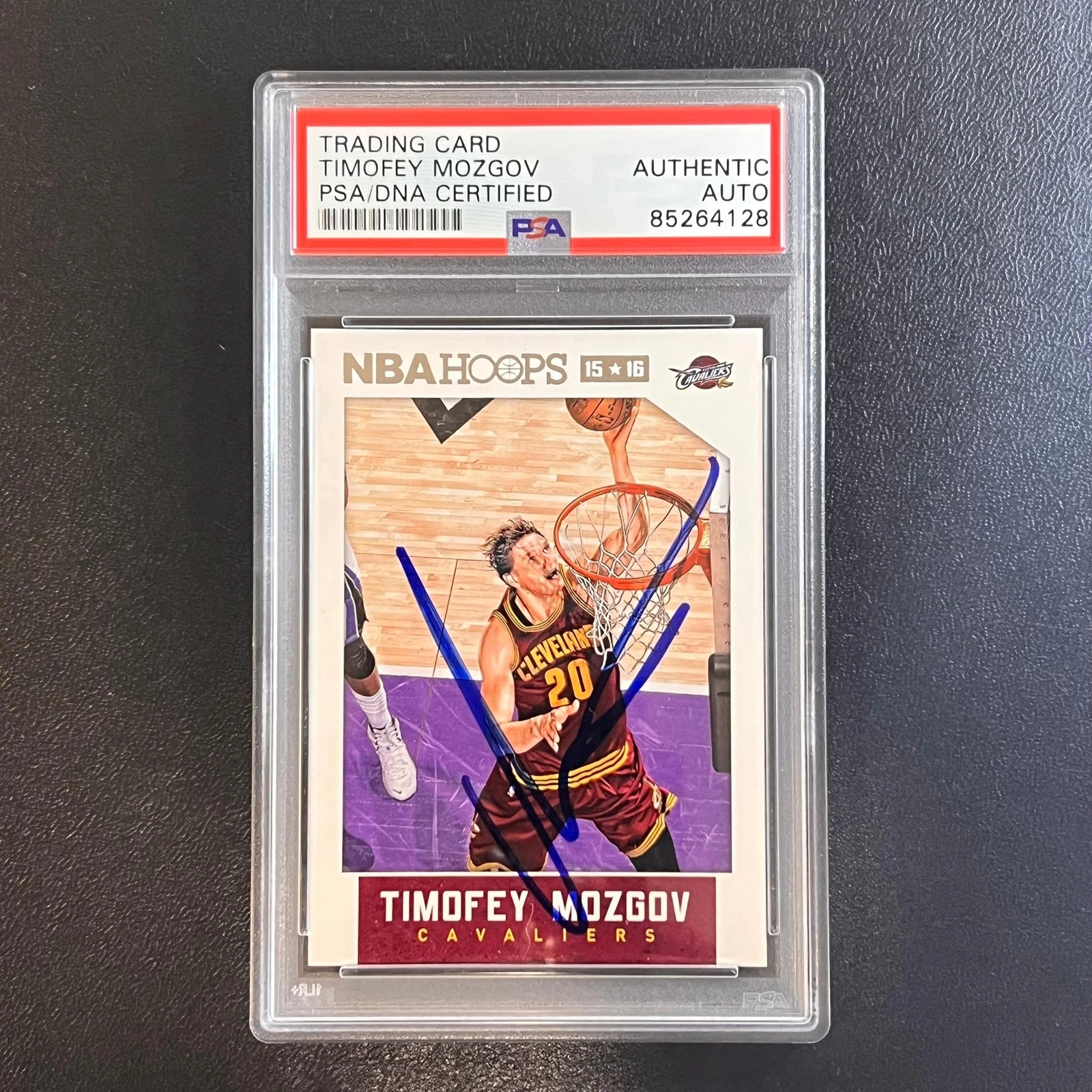 2015-16 NBA Hoops #70 Timofey Mozgov Signed AUTO PSA Slabbed Cavaliers