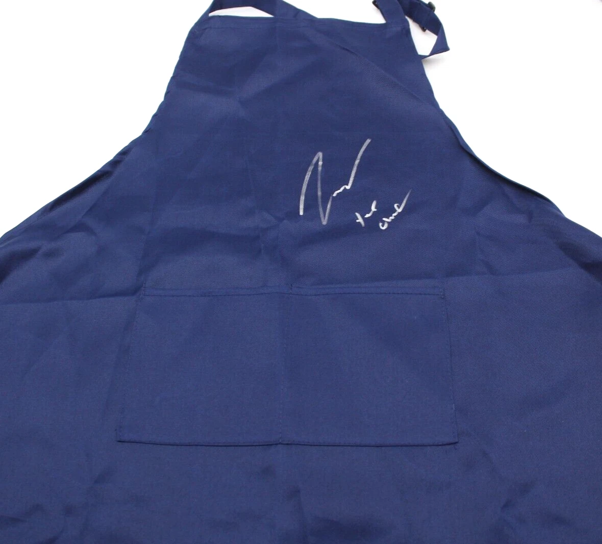 Jeremy Allen White The Bear Signed Chef Apron Carmy w/Beckett COA BM50308