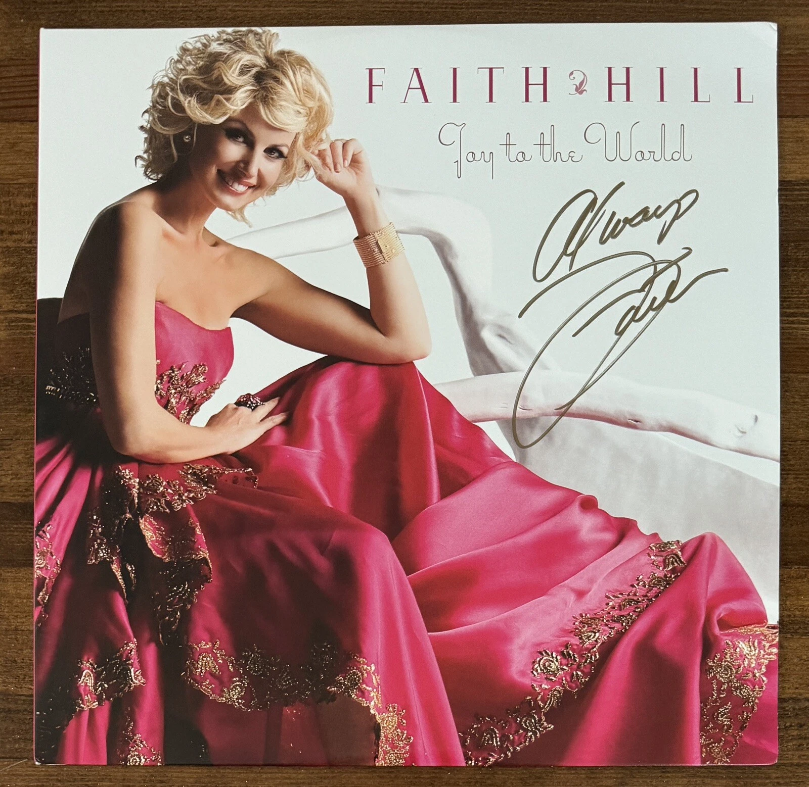 AUTOGRAPH Faith Hill Joy To The World Christmas PINK Vinyl LP SIGNED PSA DNA COA