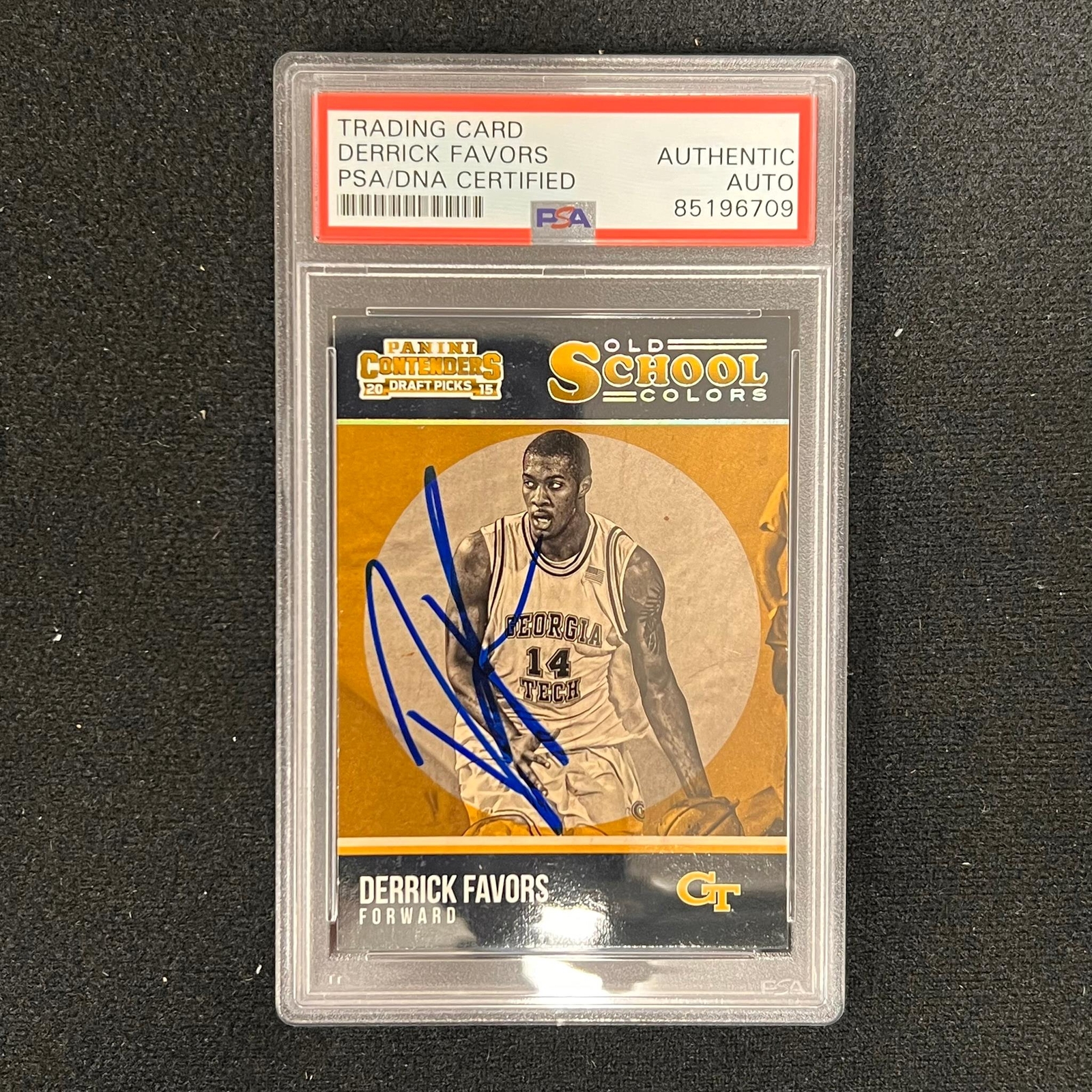 2015-16 Contenders Draft Picks #45 Derrick Favors Signed Card AUTO PSA Slabbed