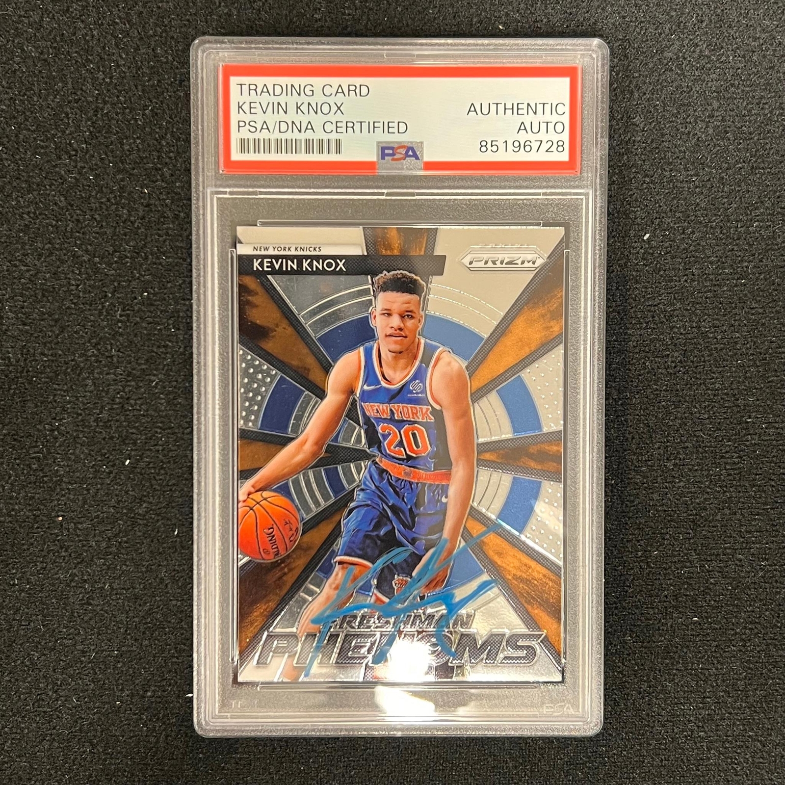 2018-19 Panini-Prizm #17 Kevin Knox Signed Card AUTO PSA Slabbed Knicks