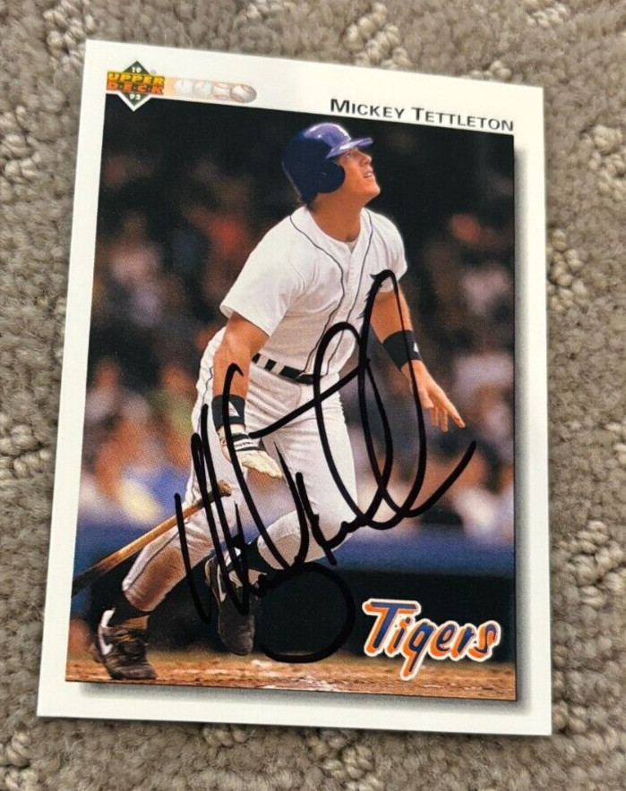 1992 UPPER DECK #251 MICKEY TETTLETON SIGNED AUTOGRAPHED CARD DETROIT TIGERS COLLECTIBLE MEMORABILIA