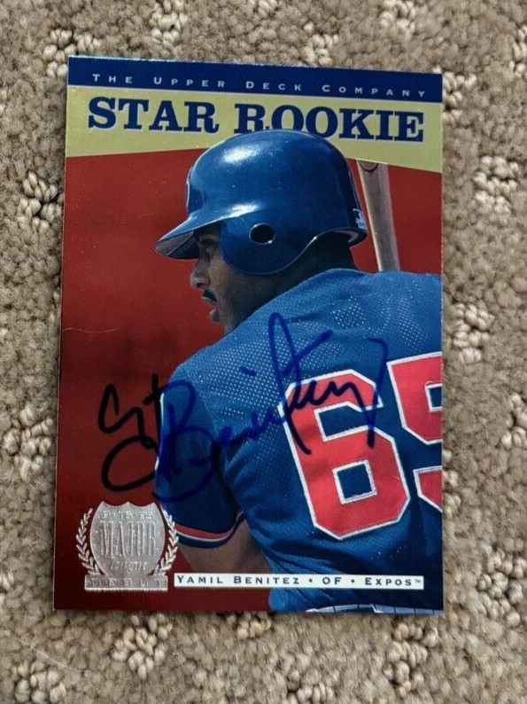 YAMIL BENITEZ Star Rookie FOIL #239 Upper Deck 1996 signed autographed card