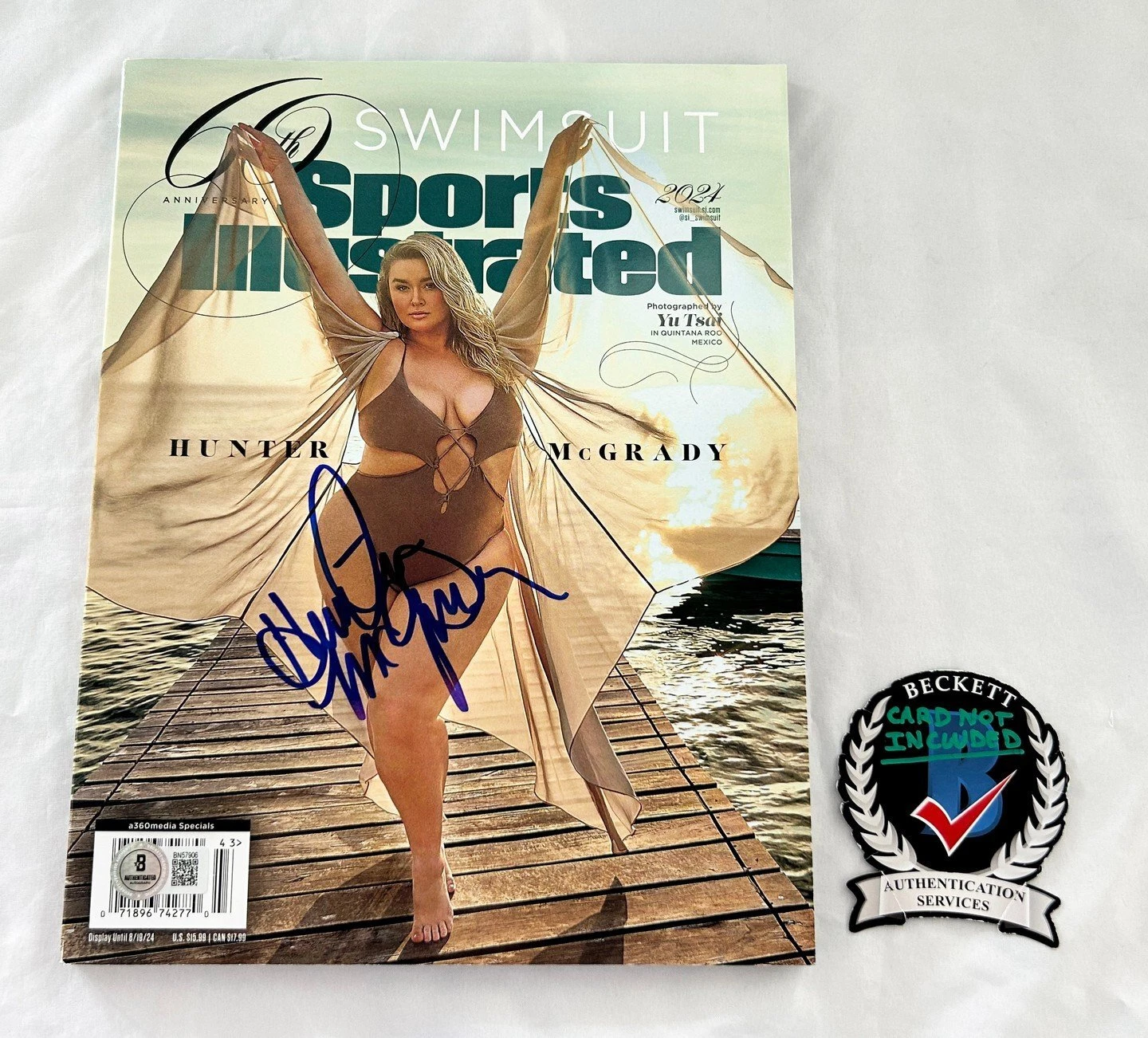 Hunter McGrady Signed Magazine 2024 SI Cover Model Beckett BAS 1 COA