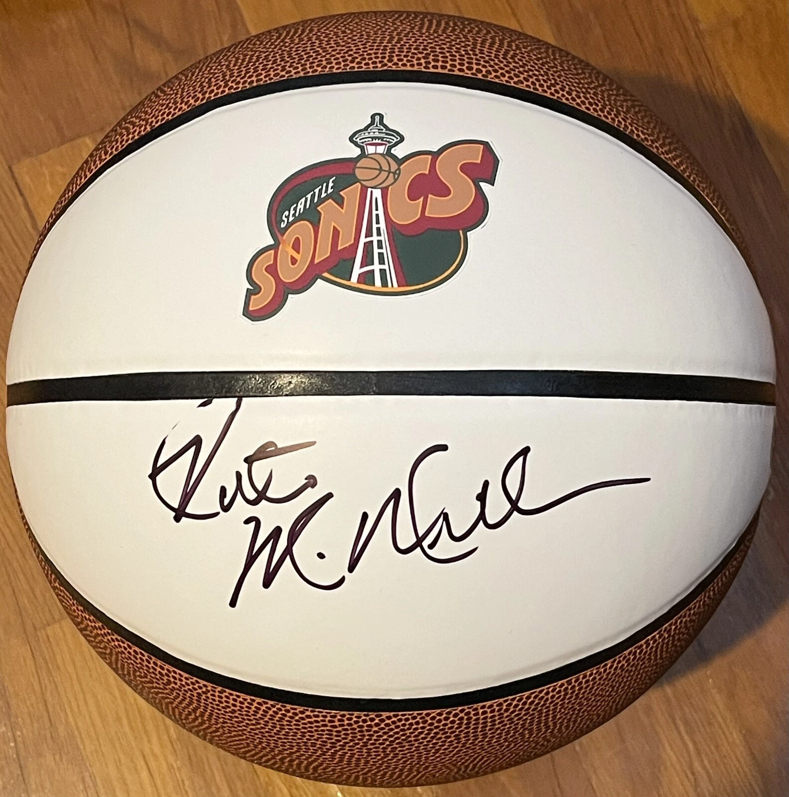 Nate McMillan Signed Autographed Seattle SuperSonics Logo Basketball Beckett