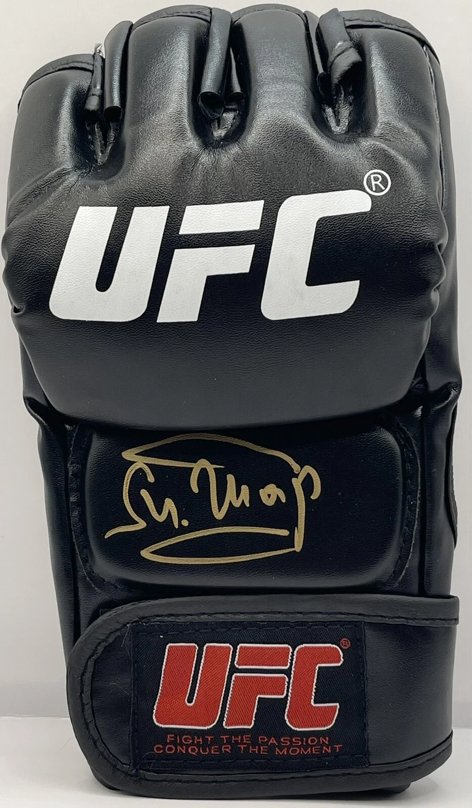 Sharaputdin Shara “ The Pirate” Magomedov Signed Auto UFC Fight Glove Beckett