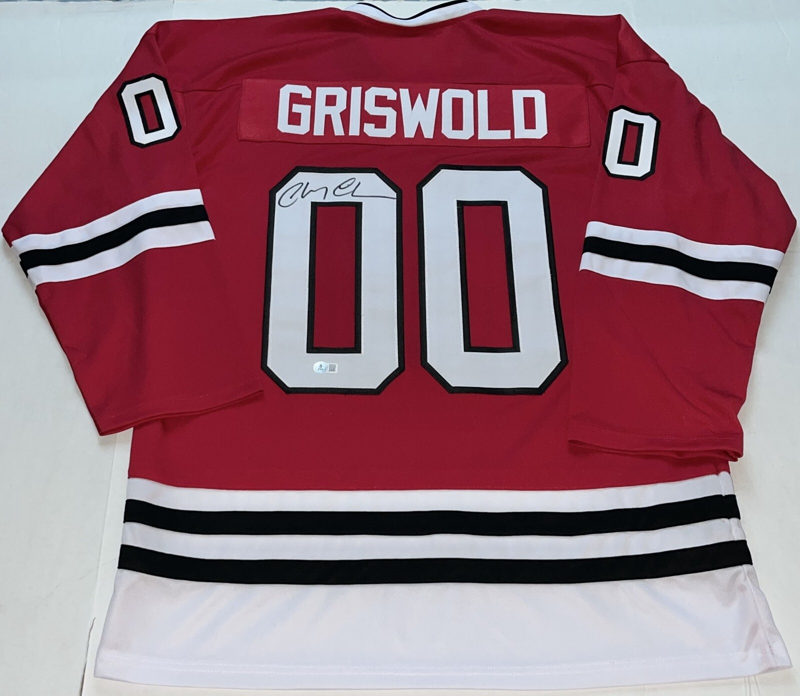 Chevy Chase Christmas Vacation signed Custom Red Griswold Jersey Beckett Witness