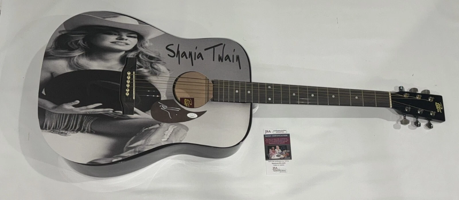 SHANIA TWAIN SIGNED CUSTOM ACOUSTIC GUITAR LEGEND AUTOGRAPHED JSA COA