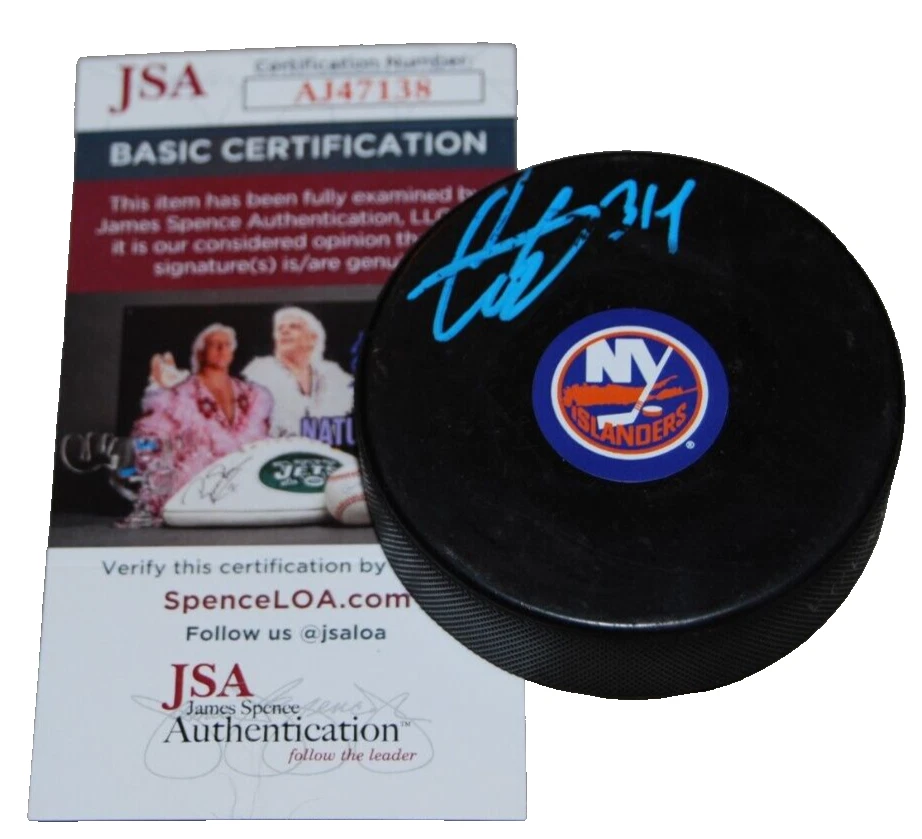 COLE EISERMAN signed (NEW YORK ISLANDERS) Logo hockey puck JSA COA AJ47138