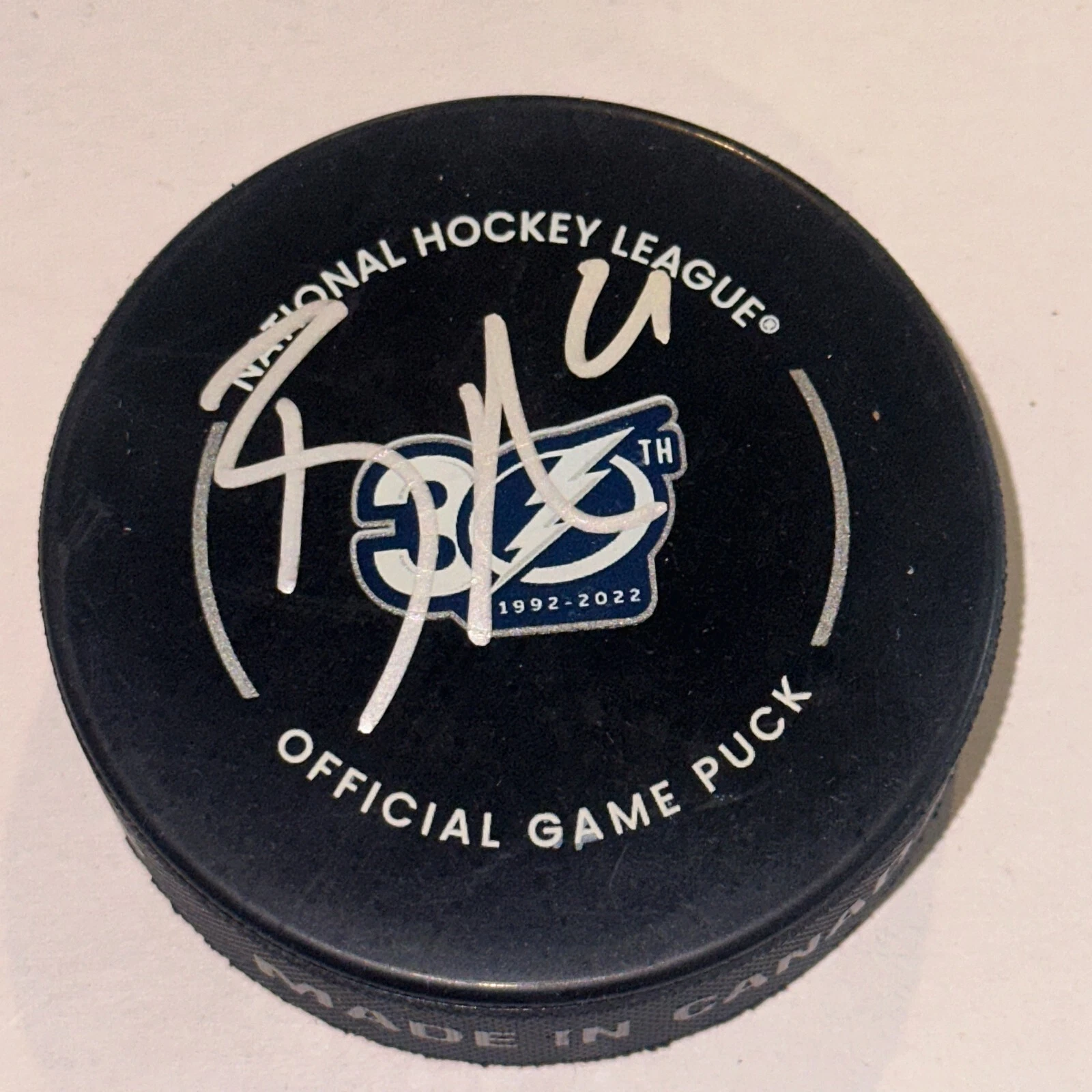 BRAYDEN POINT Signed LIGHTNING 30th Anniv Official GAME Puck Beckett Auth BAS