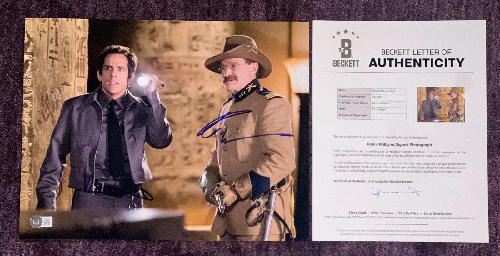 ROBIN WILLIAMS & BEN STILLER Signed NIGHT AT THE MUSEUM 11x14 PHOTO w/ BAS LOA