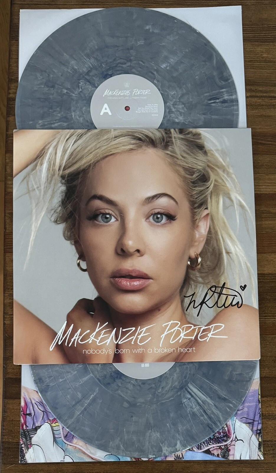 SIGNED MACKENZIE PORTER BORN BROKEN HEART COLOR VINYL PSA DNA COA AUTOGRAPHED COLLECTIBLE MEMORABILIA