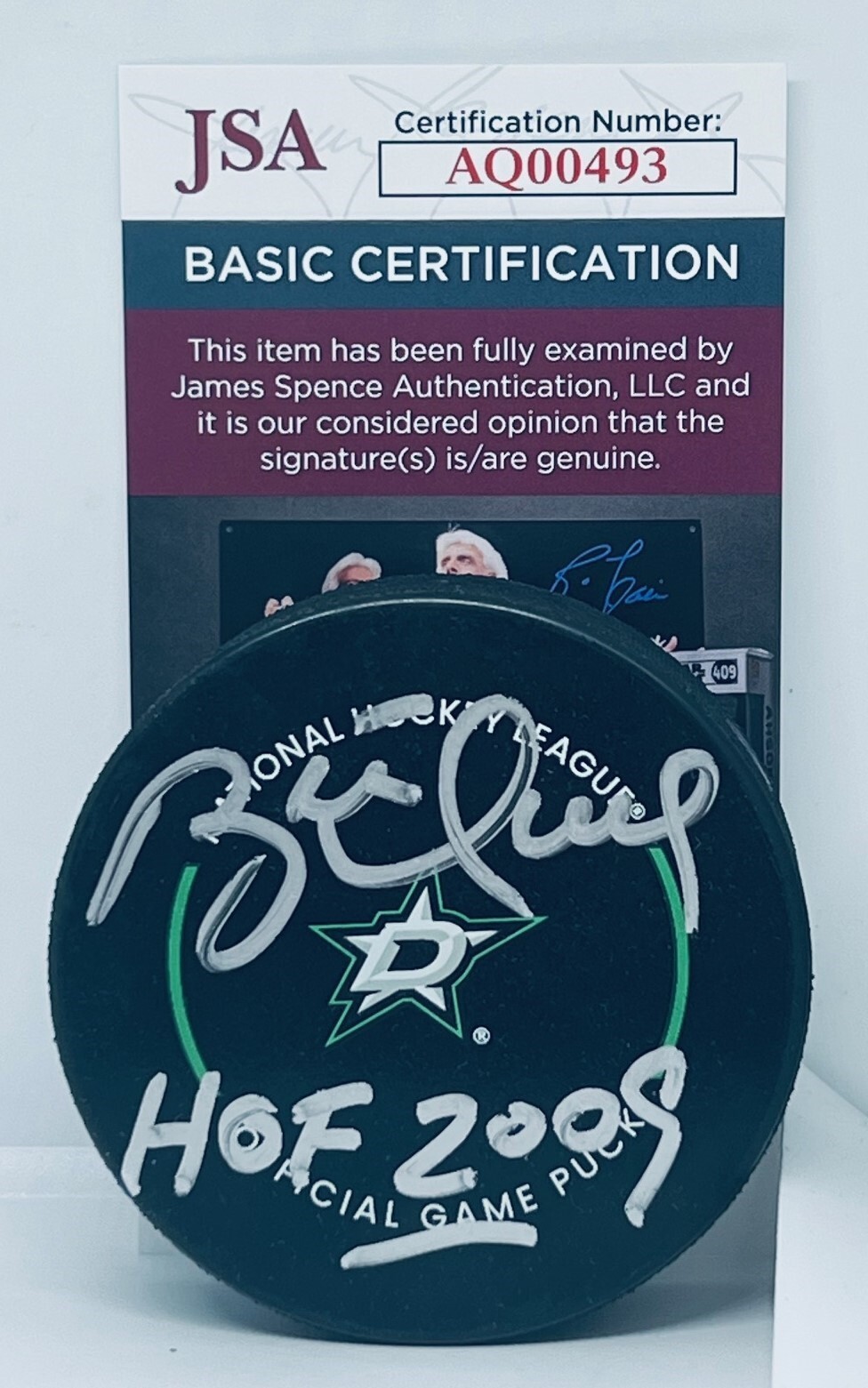 Brett Hull signed Dallas Stars Game Puck autographed W/ HOF Inscription JSA