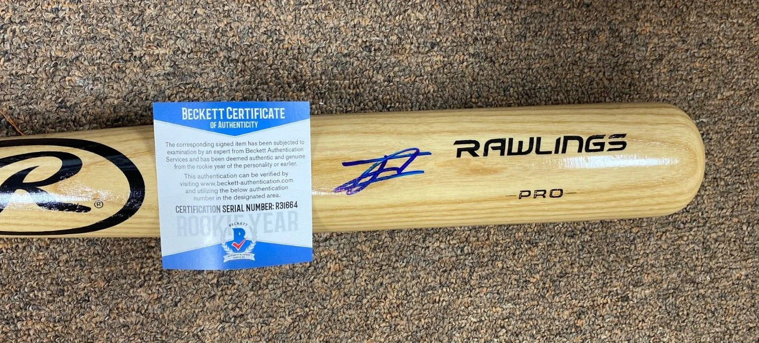 JULIO RODRIGUEZ SEATTLE MARINERS SIGNED AUTOGRAPH RAWLINGS BLONDE BAT BECKETT C