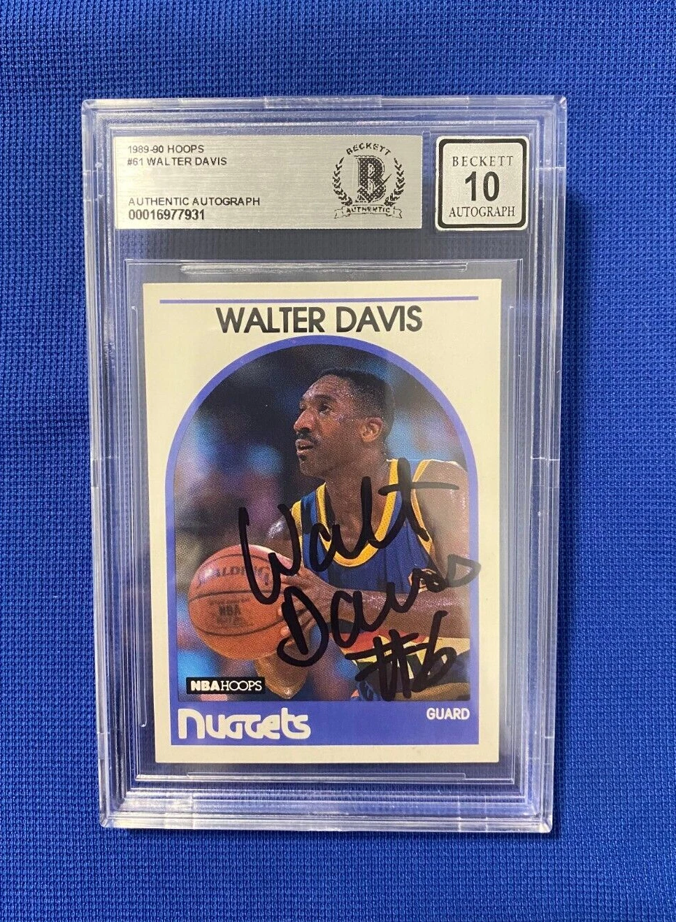 1989-90 HOOPS WALTER DAVIS NUGGETS SIGNED AUTO AUTOGRAPHED CARD #61 BECKETT