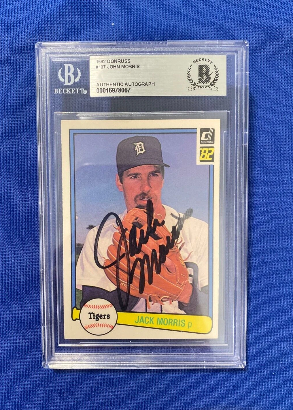 1982 DONRUSS JOHN MORRIS TIGERS SIGNED AUTOGRAPHED #107 CARD BECKETT AUTH