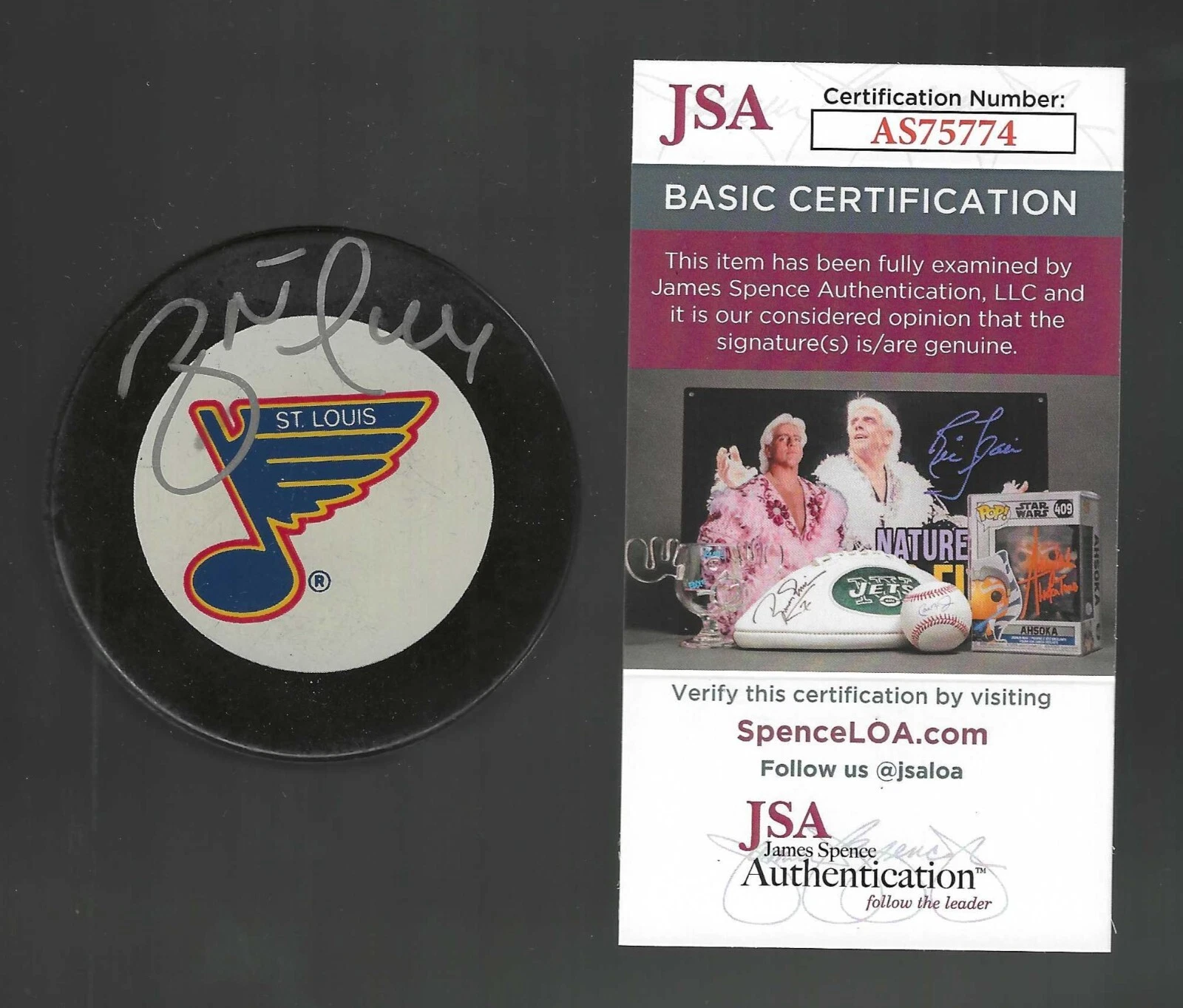 Brett Hull Signed St Louis Blues Official Game Puck JSA COA