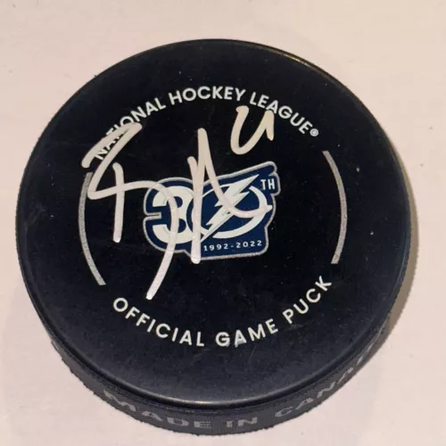 BRAYDEN POINT Signed LIGHTNING 30th Anniv Official GAME Puck Beckett Auth BAS