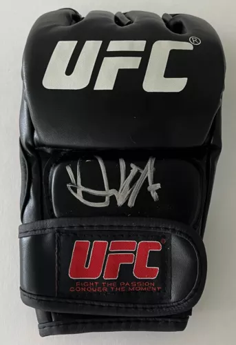 FRANK MIR SIGNED AUTOGRAPH ULTIMATE FIGHTING CHAMPIONSHIP UFC GLOVE BECKETT COA COLLECTIBLE MEMORABILIA