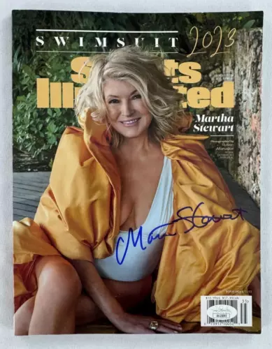 MARTHA STEWART SIGNED AUTOGRAPH 2023 SPORTS ILLUSTRATED SWIMSUIT MAGAZINE W/ JSA COLLECTIBLE MEMORABILIA