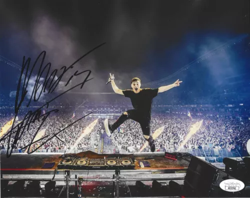 MARTIN GARRIX SIGNED 8X10 PHOTO DJ AREA 21 IBIZA POGO GOLD SKIES SENTIO JSA !