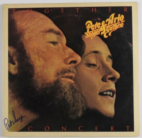 PETE SEEGER JSA SIGNED AUTOGRAPH ALBUM RECORD VINYL TOGETHER IN CONCERT COLLECTIBLE MEMORABILIA
