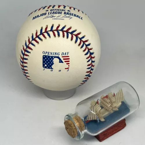 RAWLINGS OFFICIAL 2002 OPENING DAY UNSIGNED BASEBALL LOGO RARE U331 COLLECTIBLE MEMORABILIA