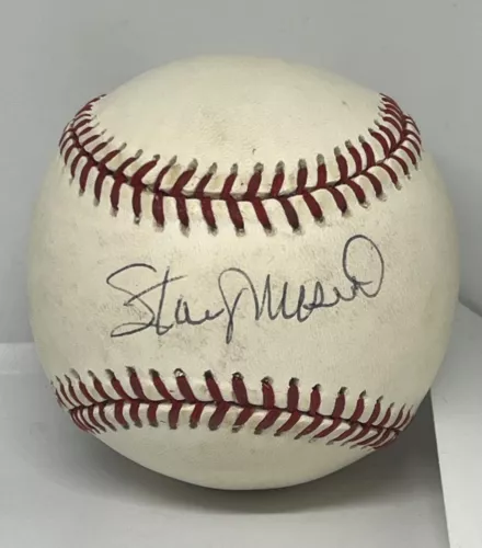 STAN MUSIAL SIGNED OFFICIAL NATIONAL LEAGUE BASEBALL BALL AUTOGRAPHED BECKETT COLLECTIBLE MEMORABILIA