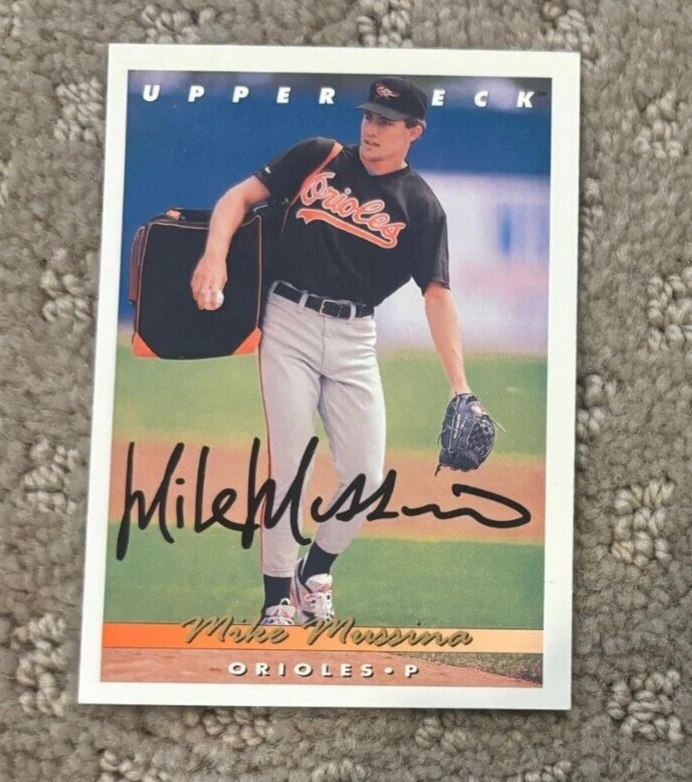SIGNED MIKE MUSSINA 1993 UPPER DECK BASEBALL CARD AUTOGRAPHED - HOF - ORIOLES