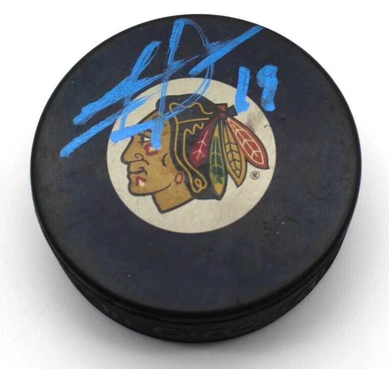 Jonathan Toews Signed Chicago Blackhawks Hockey Puck w/Beckett COA BN71154