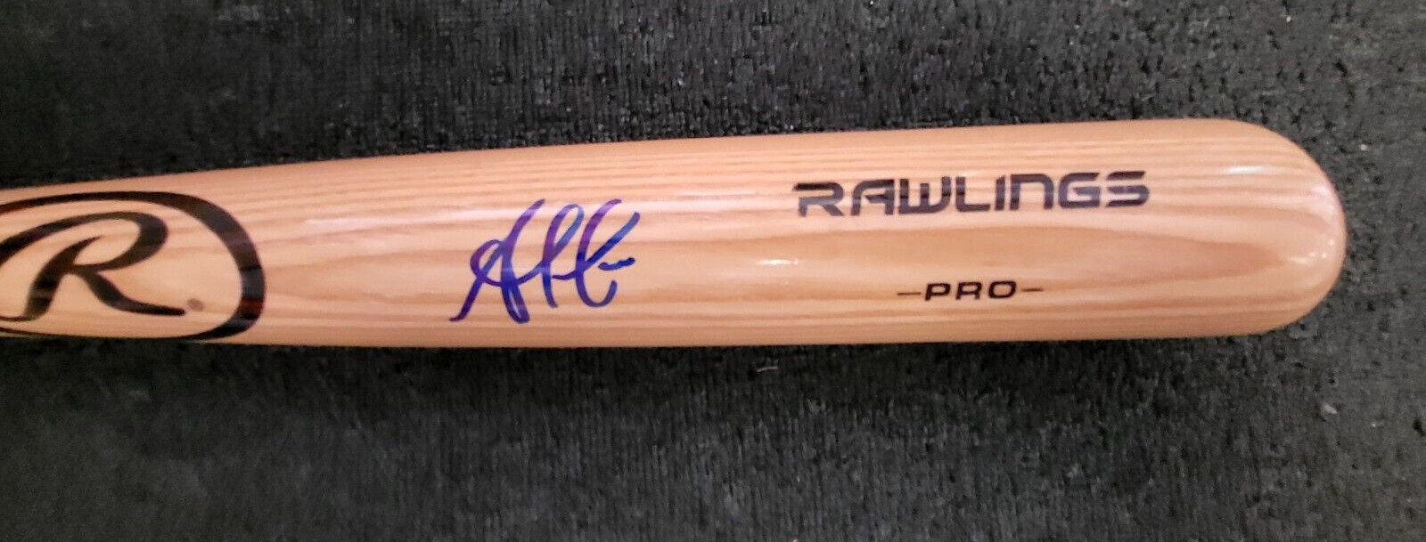 OZZIE ALBIES ATLANTA BRAVES SIGNED AUTOGRAPHED RAWLINGS BASEBALL BAT JSA ***