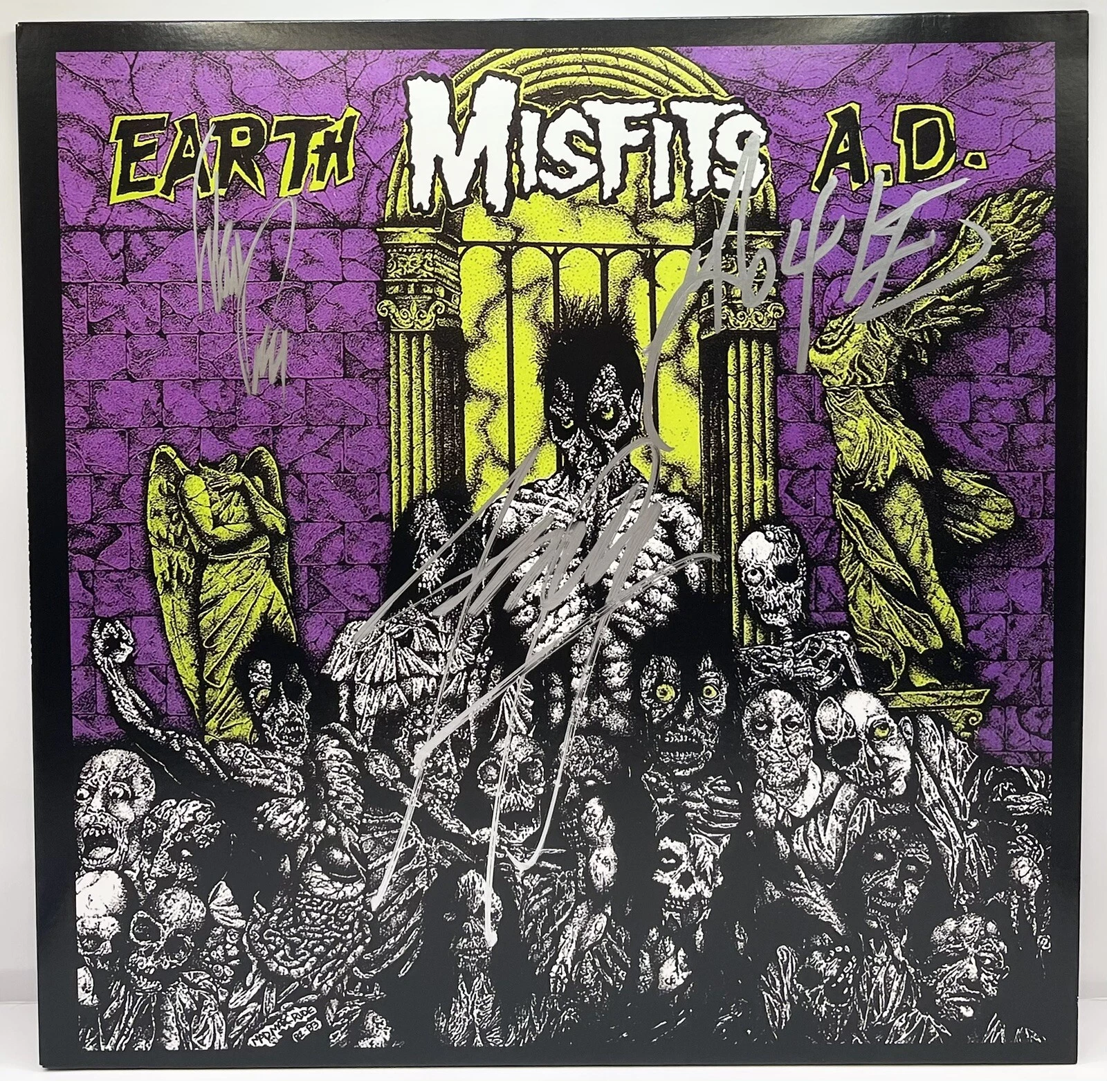 Misfits Signed Earth A.D. Vinyl Album Danzig, Jerry Only & Doyle JSA COA
