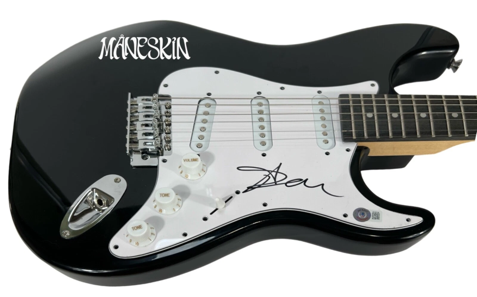 Damiano David MANESKIN Signed Autograph Electric Guitar Singer Beckett COA