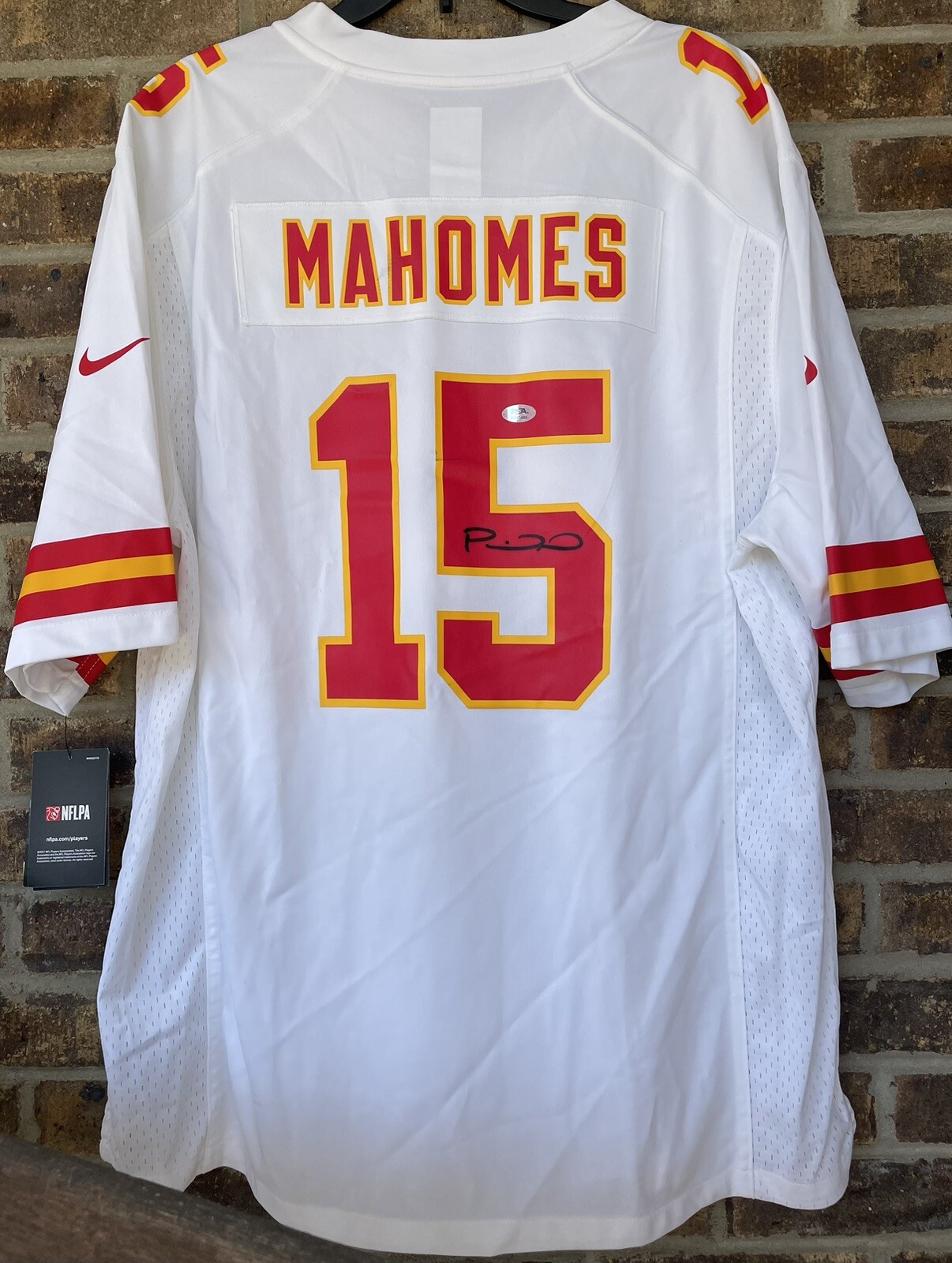 Patrick Mahomes Signed Autographed White Nike Football Jersey Auto PSA/DNA