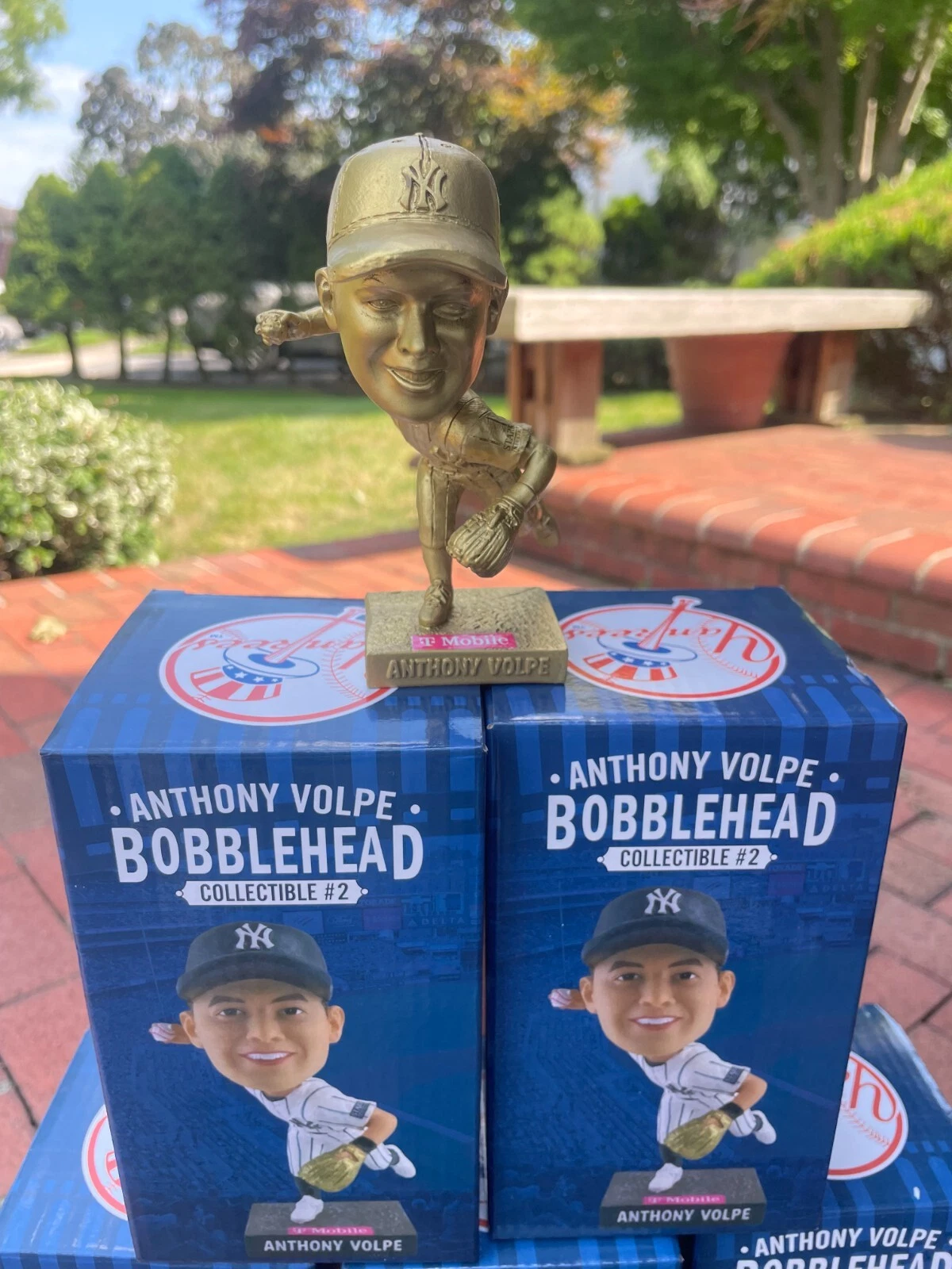 ANTHONY VOLPE BOBBLEHEAD NEW YORK YANKEES GOLD LIMITED GOLDEN GLOVE SGA 8/11/24