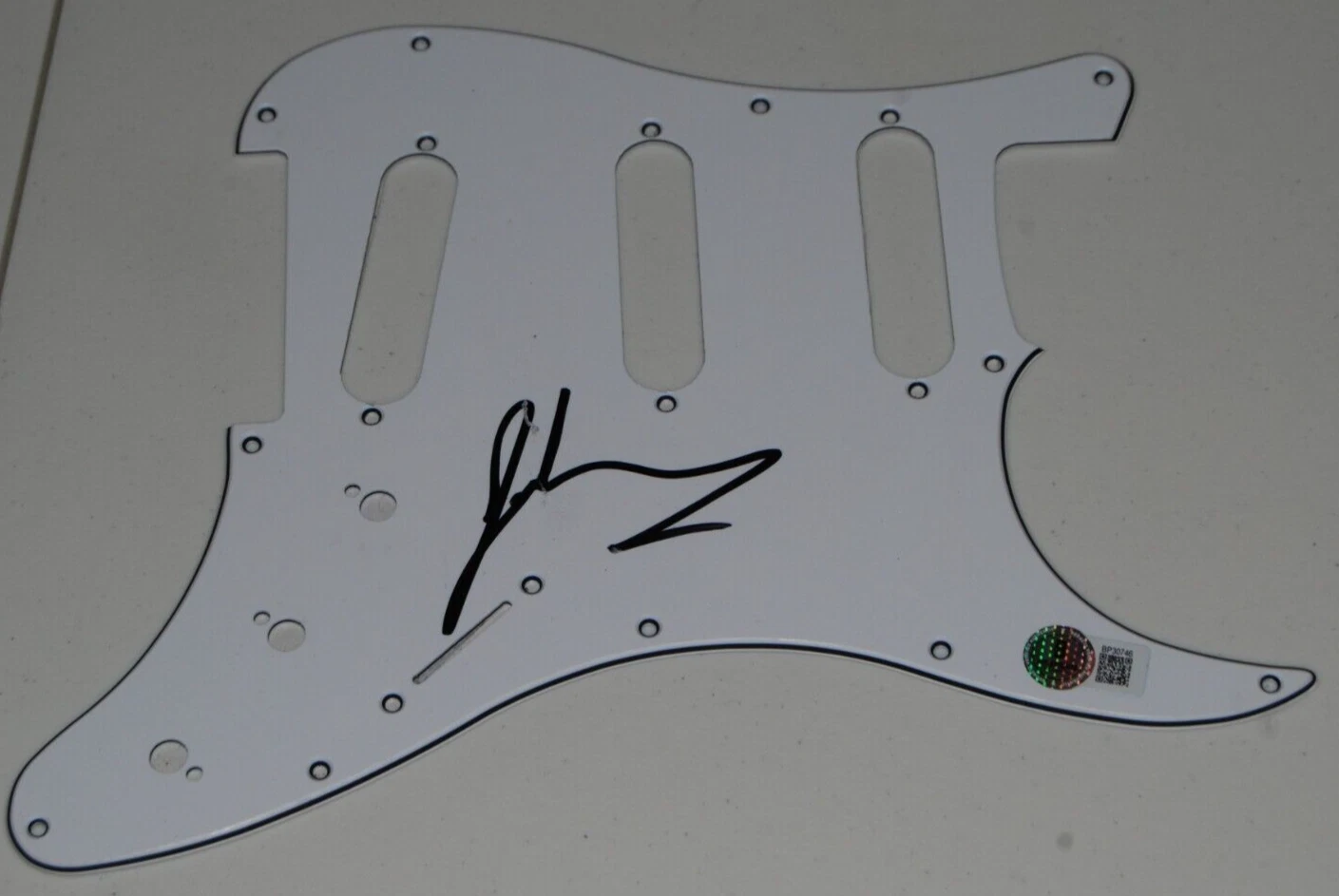 JOHNNY RZEZNIK signed (THE GOO GOO GIRLS) electric pick guard BECKETT BP30746