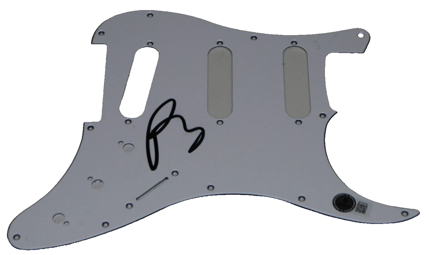PATRICK CARNEY signed (THE BLACK KEYS) electric pick guard BECKETT BAS BP30740