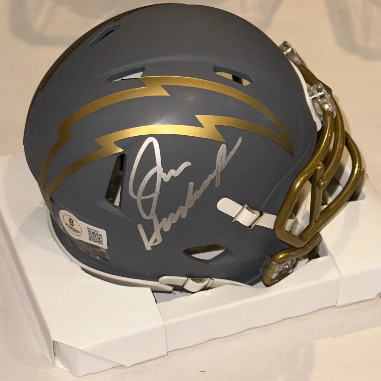 JIM HARBAUGH Signed Los Angeles CHARGERS SLATE Mini-helmet Beckett (BAS)