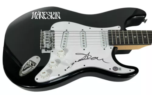 DAMIANO DAVID MANESKIN SIGNED AUTOGRAPH ELECTRIC GUITAR SINGER BECKETT COA COLLECTIBLE MEMORABILIA