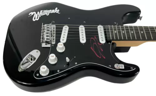 DOUG ALDRICH WHITESNAKE SIGNED AUTOGRAPH ELECTRIC GUITAR GUITARIST BECKETT COA COLLECTIBLE MEMORABILIA