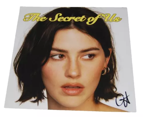 GRACIE ABRAMS SIGNED (THE SECRET OF US) VINYL RECORD INSERT BECKETT BN71195 COLLECTIBLE MEMORABILIA