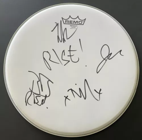 RISE AGAINST SIGNED AUTOGRAPH 12″ REMO DRUMHEAD TIM MCILRATH +3 W/EXACT PROOF COLLECTIBLE MEMORABILIA