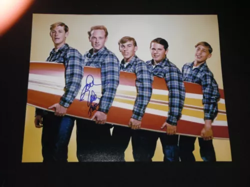 THE BEACH BOYS MIKE LOVE SIGNED HOLDING SURF BOARD 16X20 COLLECTIBLE MEMORABILIA