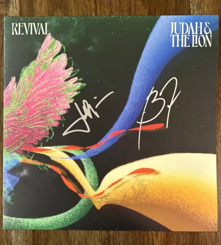 ‘JUDAH AND THE LION’ BAND SIGNED VINYL ALBUM ‘REVIVAL’ JUDAH AKERS & BRIAN COLLECTIBLE MEMORABILIA