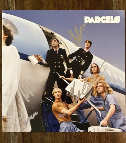 ‘PARCELS’ FULL BAND SIGNED VINYL ALBUM SELF TITLED ‘PAT HETHERINGTON’ +4 COLLECTIBLE MEMORABILIA